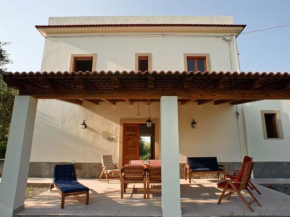 Detached villa in an excellent location only 200 meters from the sea Patti